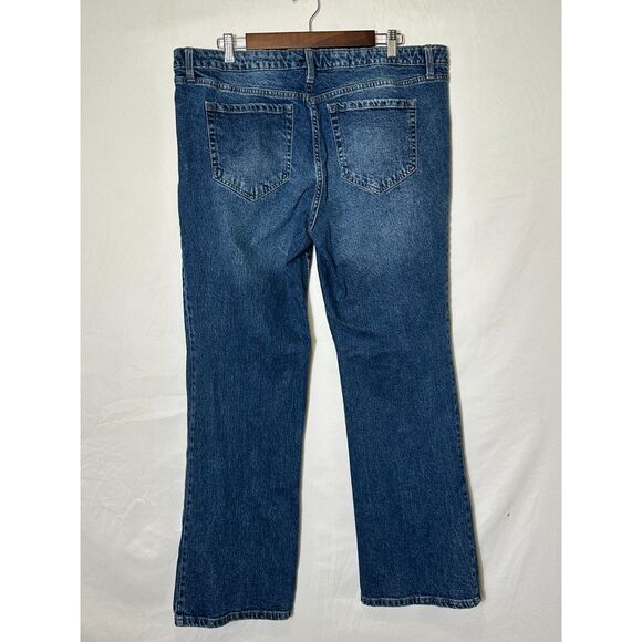 Wild Fable Women's Plus Size Low Rise Distressed Boot Cut Blue Jeans, Size 16 - Picture 3 of 4